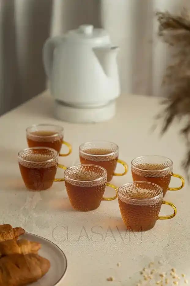 Modern ve Zarif Cam Bardak Altlıkları Seçim Rehberi İç Mekan Dekorasyonuna Uyum Sağlar