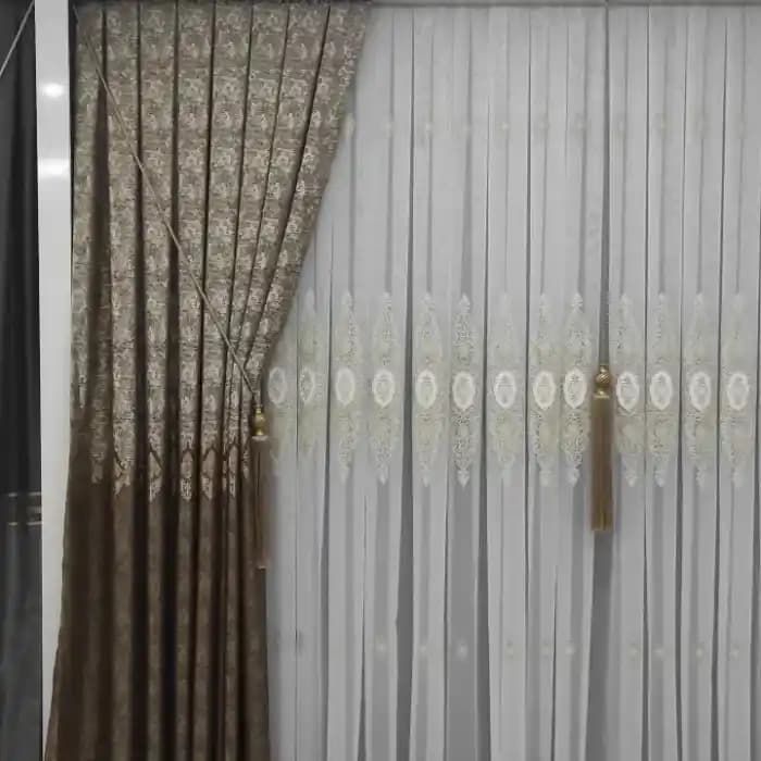 Modern Yeşil Tül Perdeler: Dekorasyonda Şıklık ve Fonksiyonellik Bir Arada