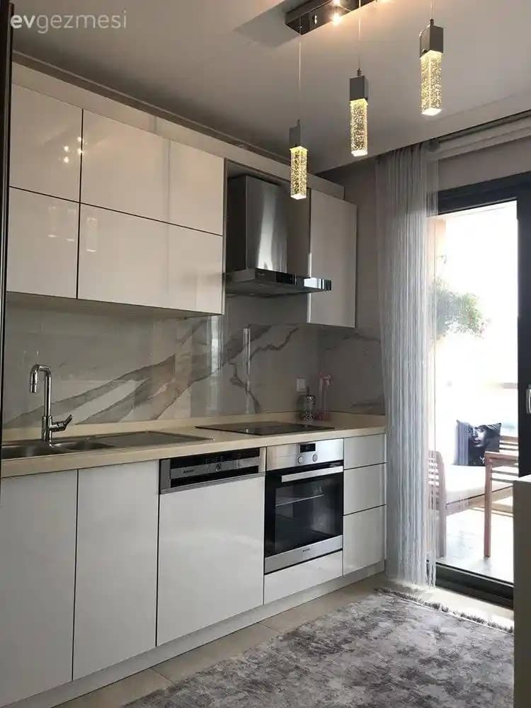 Mutfak Dekorasyonunda Soyacaklar: Fonksiyonellik ve Estetiği Birleştiren Çözümler