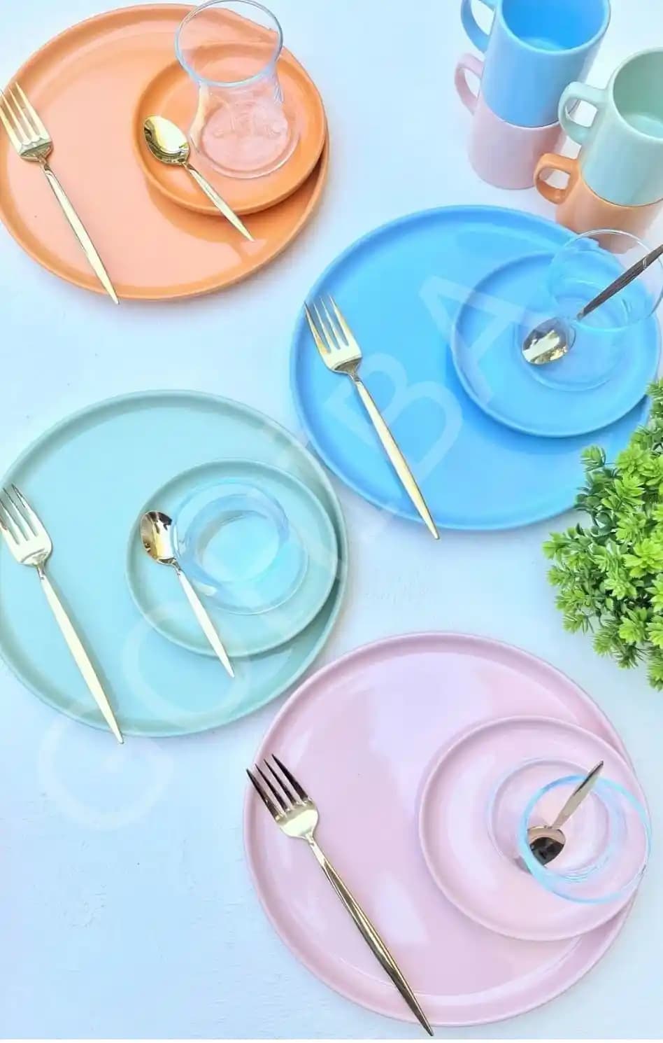 Mutfakta Etkili Kahvaltı Takımı Seçimi: Malzeme ve Tasarımın Önemi