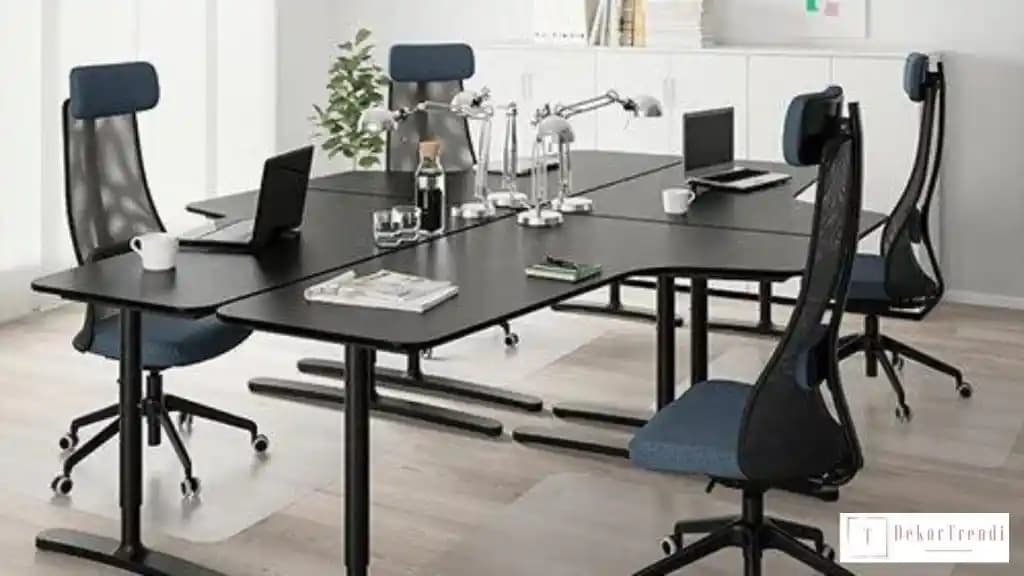 Ofis Aksesuarlarıyla Çalışma Ortamını Şık ve İşlevsel Hale Getirme Rehberi