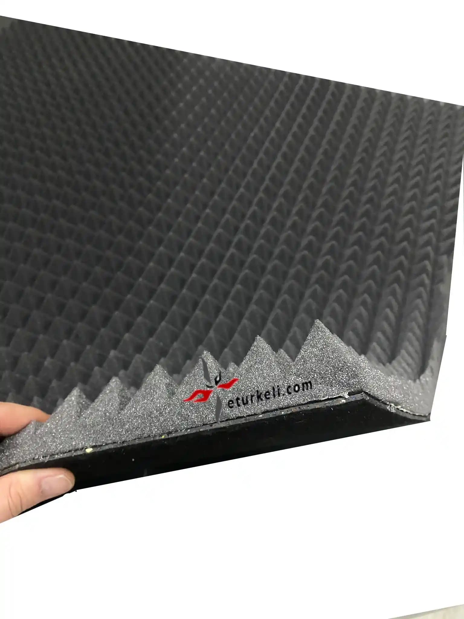 Oto Ses Yalıtımında Güncel Malzeme ve Uygulama Teknikleri Hakkında Bilgi