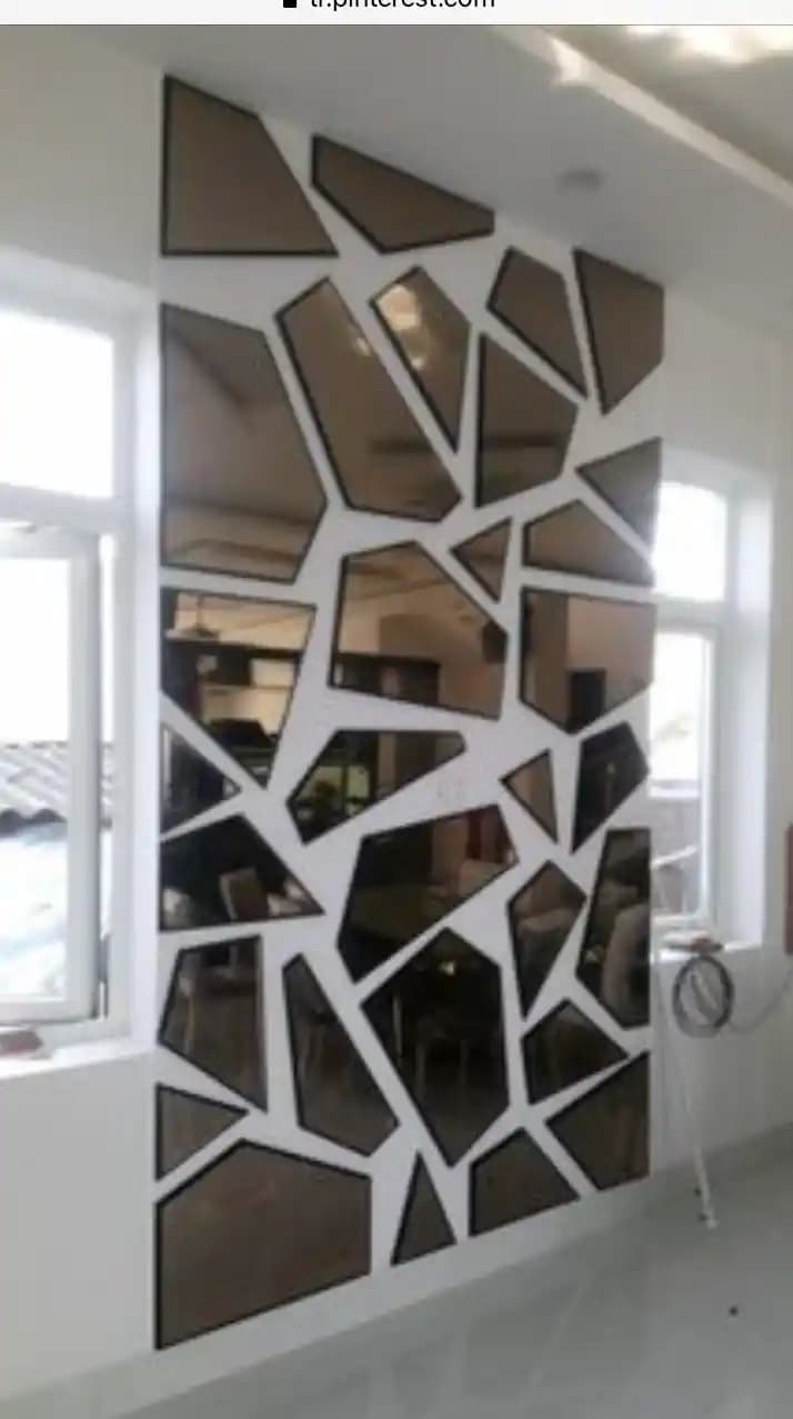 Parçalı Aynalar: Mimari ve Dekorasyonda Çok Yönlü Kullanım ve Tasarım İpuçları