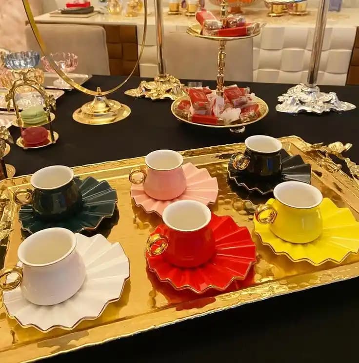 Porselen Fincanlar ve Ev Dekorasyonunda Kullanım İpuçları