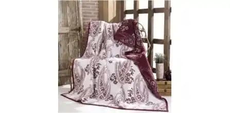 Salon Dekorasyonunda Dekoratif Battaniyelerle Konfor ve Estetiği Yakalayın