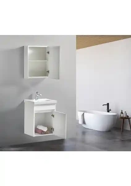 Saydam Banyo Maya ve 50 cm Banyo Dolabı: Fonksiyonellik ve Dayanıklılık Analizi