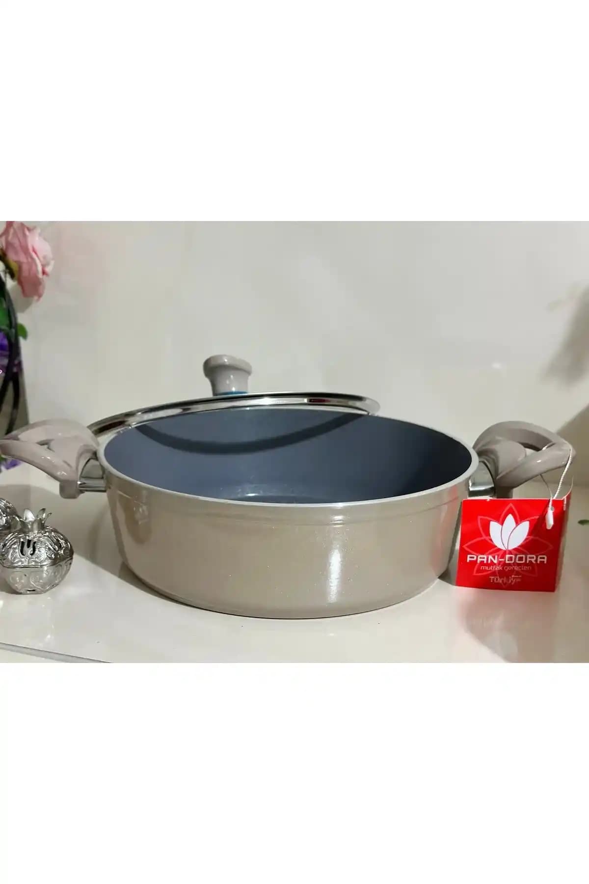 Seramik Pilav Tencereleri ve Mutfak Estetiğine Katkıları: Tasarım, Kullanım ve Bakım İpuçları