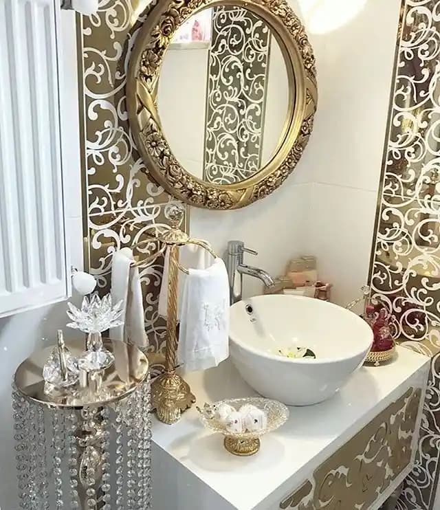 Şık Banyo Süsleri ile Ev Dekorasyonunda Zarafeti Yansıtmak İçin İpuçları ve Trendler