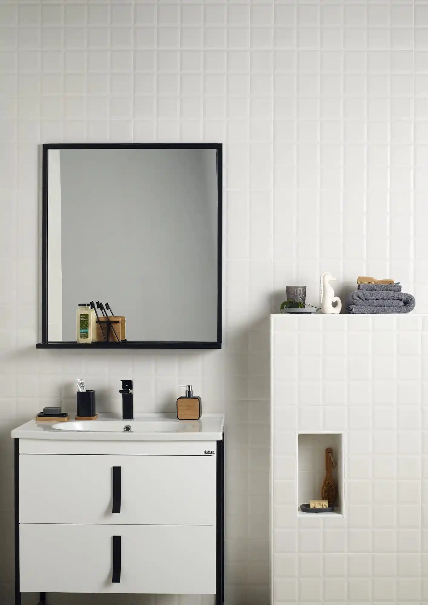 Şık ve Konforlu Banyo Ürünleri: Estetik ve Fonksiyonelliğin Güncel Tasarım Trendleri