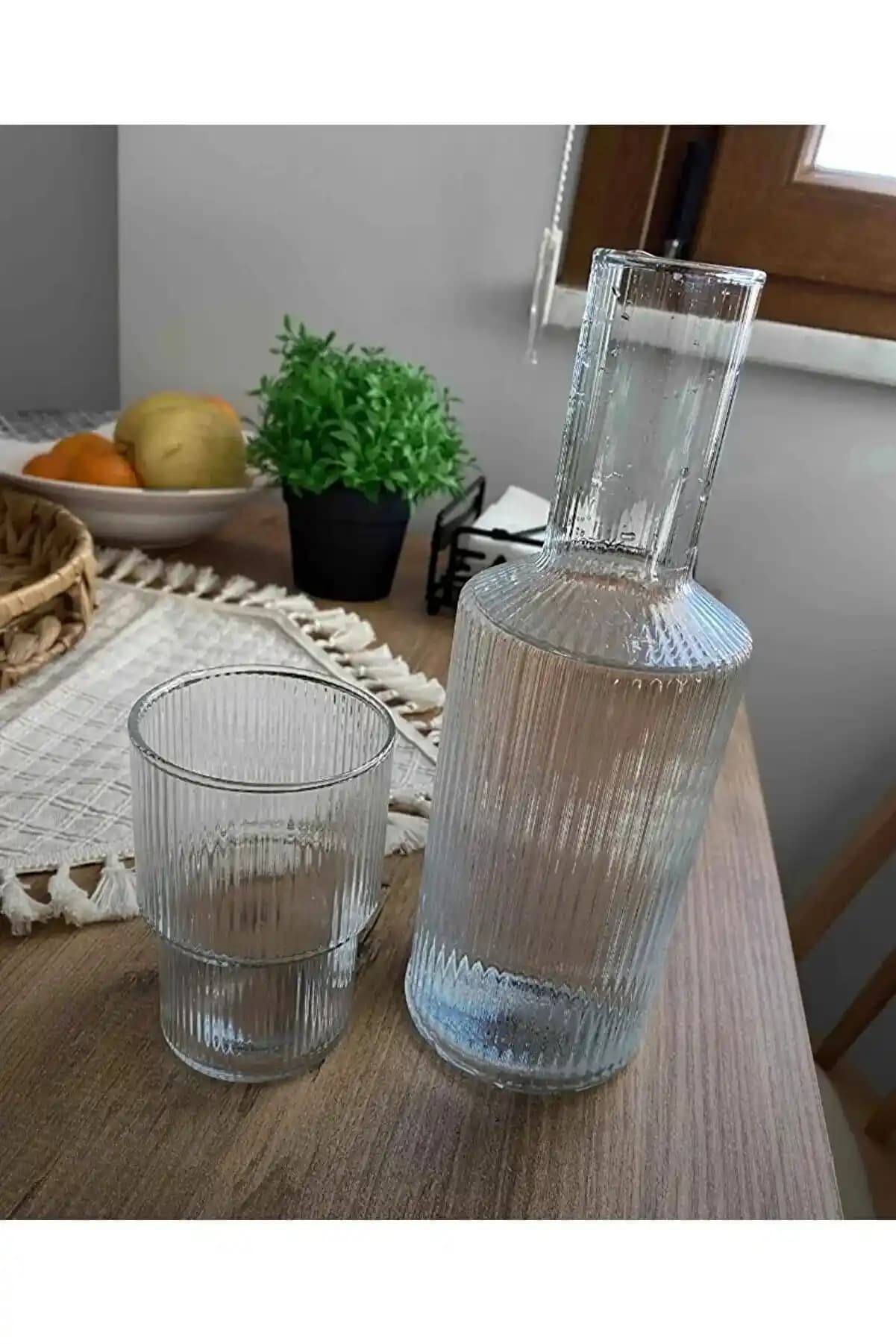 Stil Sahibi Sürahi ve Dekorasyon Ürünleri: Modern ve Vintage Tasarımlar