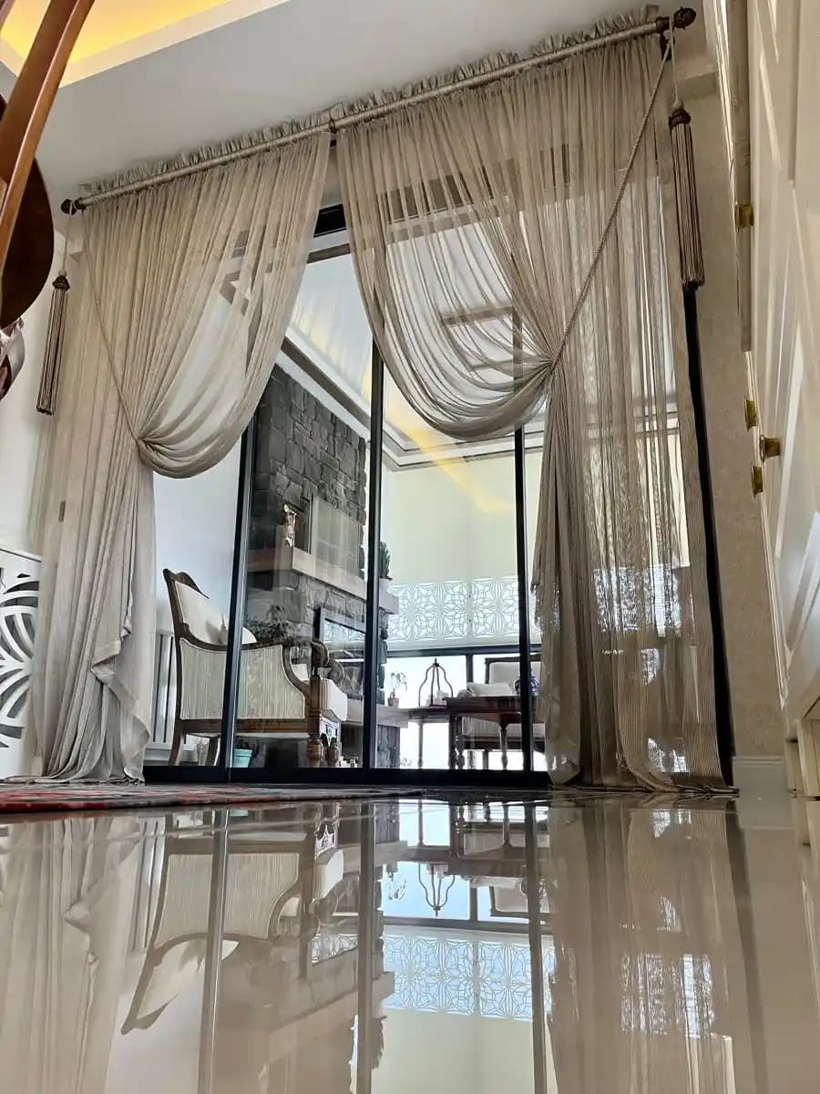 Tül Perdeler ile Ev Dekorasyonunda Şıklık ve Hafiflik Sağlayan En İyi Seçenekler