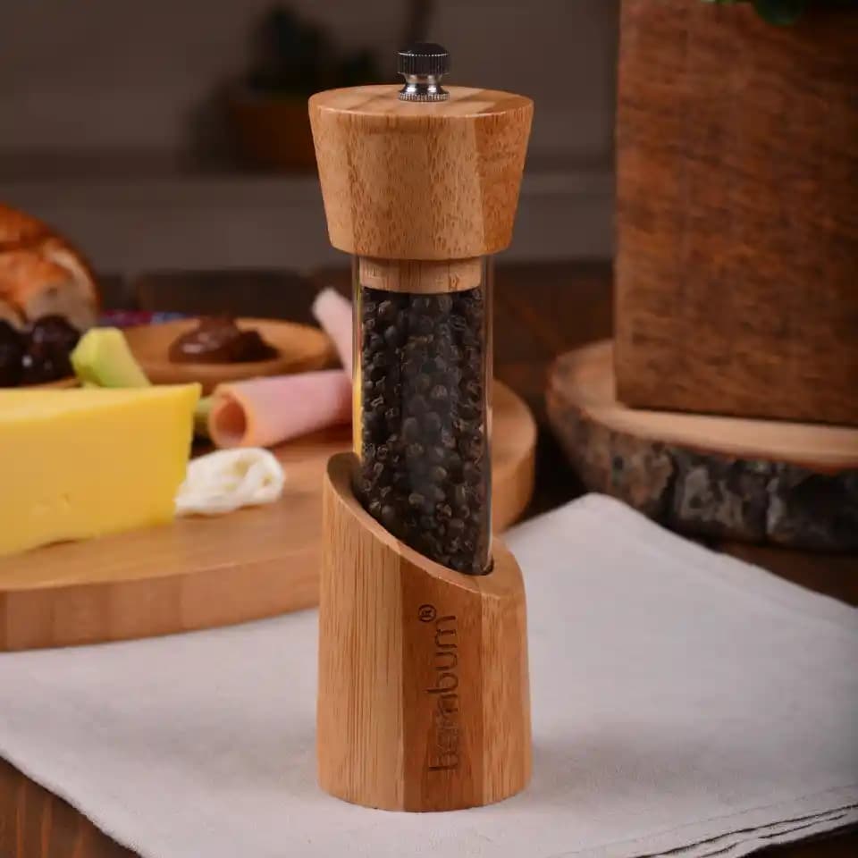 Tuz ve Karabiber Dekoratif Baharatlıklar: Mutfak ve Dekorasyonda Zarif Dokunuşlar