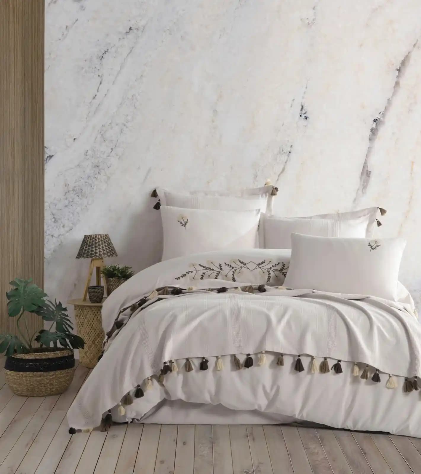 Yatak Odası İçin Doğru Pike Takımı Seçimi ve Dekorasyon İpuçları