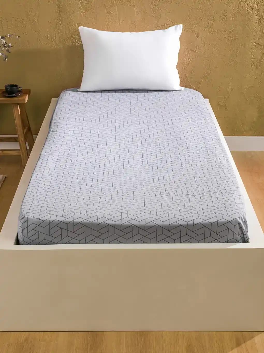 Yatak Odası Konforu ve Estetiği İçin Doğal Malzemelerle Tasarlanmış Tek Kişilik Çarşaflar