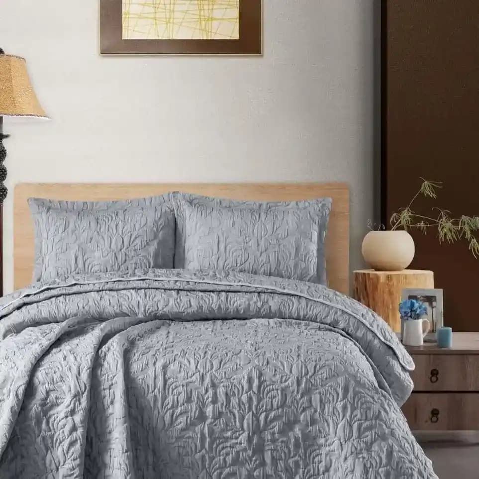 Yatak Örtüsü ve Yatak Modelleriyle Yatak Odası Dekorasyonunda Şıklık ve Konfor