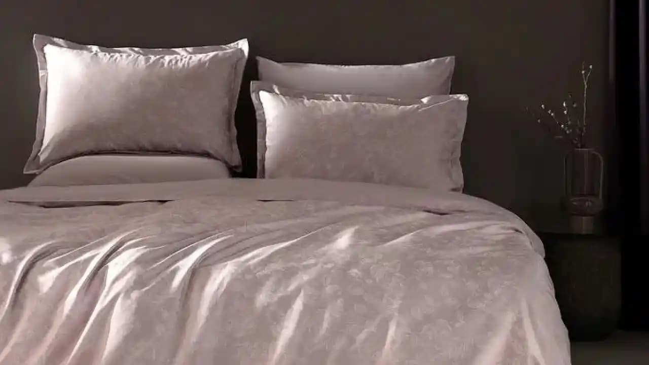 Yatak Seçimi ve Yatak Odası Düzeni: Konfor ve Şıklık İçin Rehber