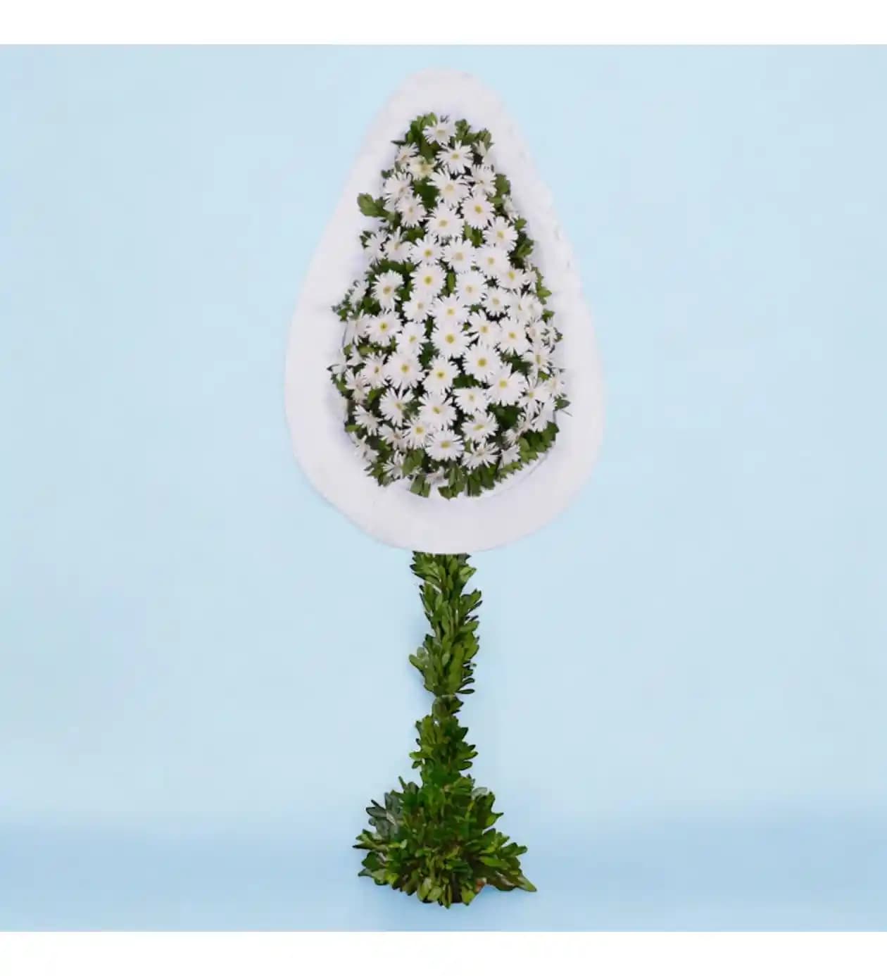 Zarafet Katan Tebrik Çiçekleri: Estetik ve Anlamın Buluşması