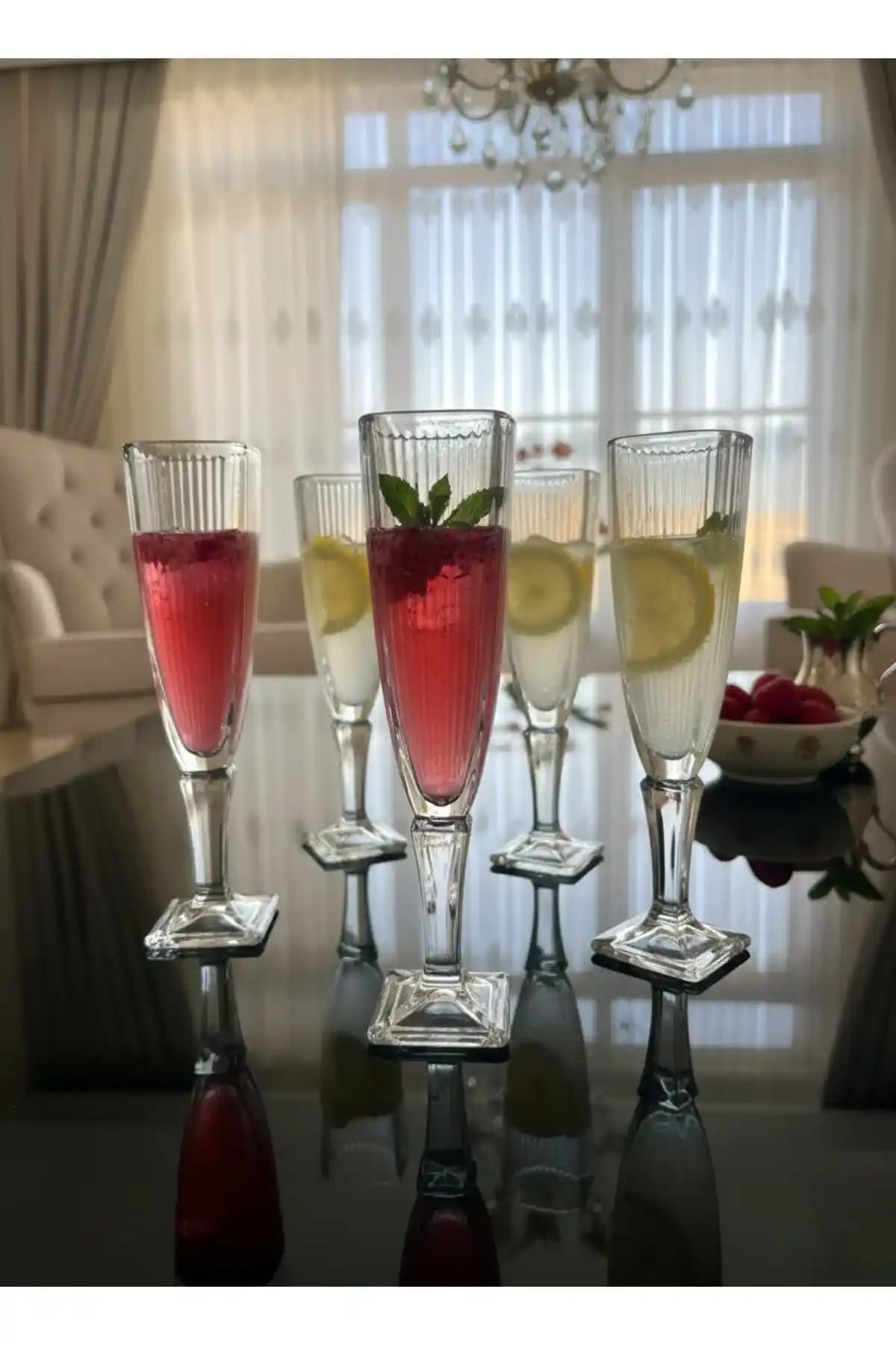 Zarif ve İşlevsel Masa ve Bardak Setleri: Estetik ve Kullanışlı Tasarımlar