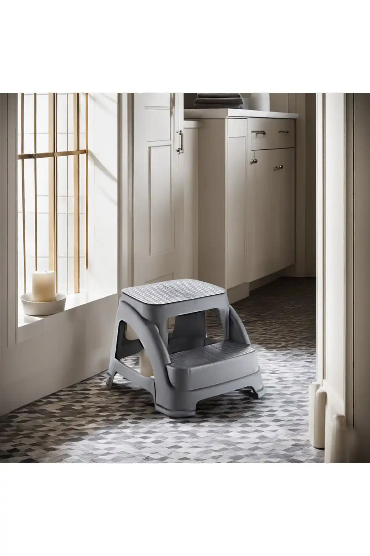 Mutfak ve Ev İçin Popüler Tabureler Karşılaştırması: Tasarım ve İşlevsellik Analizi