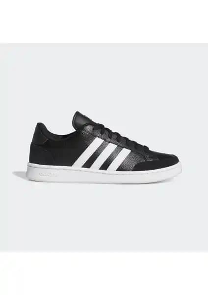 Adidas FW6690 Grand Court SE Kadın Spor Ayakkabıları Modern ve Vintage Tasarımın Buluşması