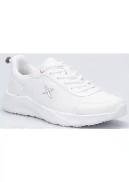 Kinetix Kadın Beyaz Sneaker Modern Tasarımı ve Konforuyla Günlük Kullanım İçin Uygun