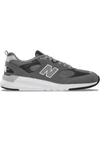 New Balance 109 Gri Kadın Ayakkabı: Şıklık ve Konfor Sunan Günlük Kullanım Modeli