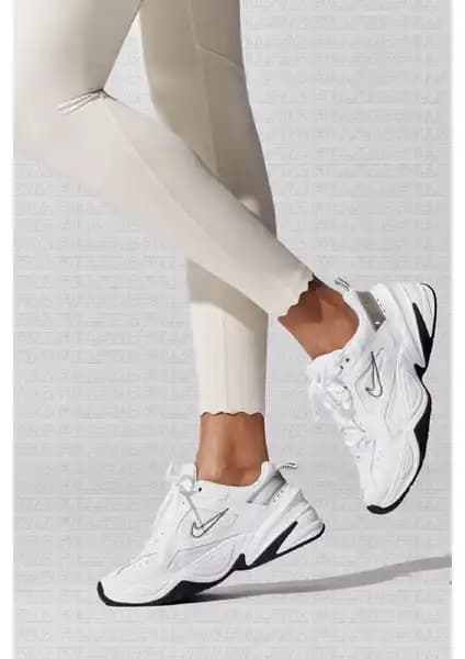 Nike M2K Tekno Spor Ayakkabı: Modern Tasarım ve Üstün Konforun Buluşması