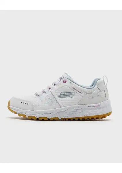 Skechers Escape Plan Kadın Beyaz Outdoor Ayakkabı: Konfor ve Şıklığın Mükemmel Buluşması