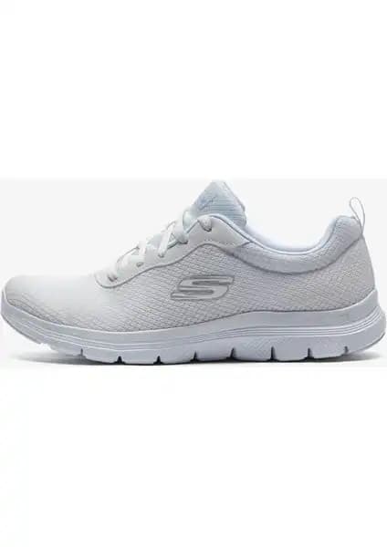 Skechers Kadın Beyaz Spor Ayakkabı: Şıklık ve Konforu Bir Arada Sunan Modern Tasarım