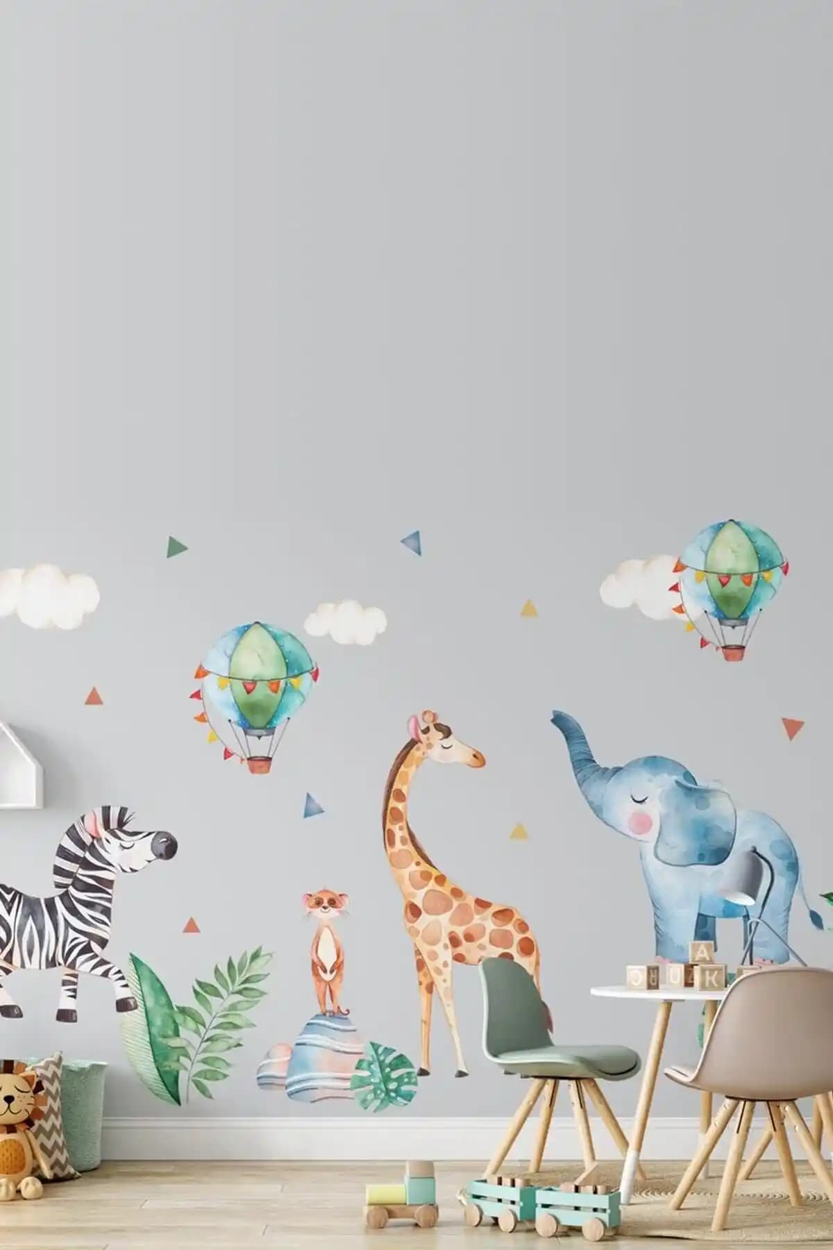 Çocuk ve bebek odası dekorasyonunda en uygun duvar sticker setleri karşılaştırması