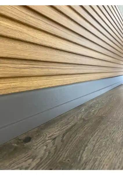 Pasha Dekor 8 cm Antrasit Parke Süpürgelik Modern İç Mekanlar İçin Dayanıklı ve Şık Tasarım