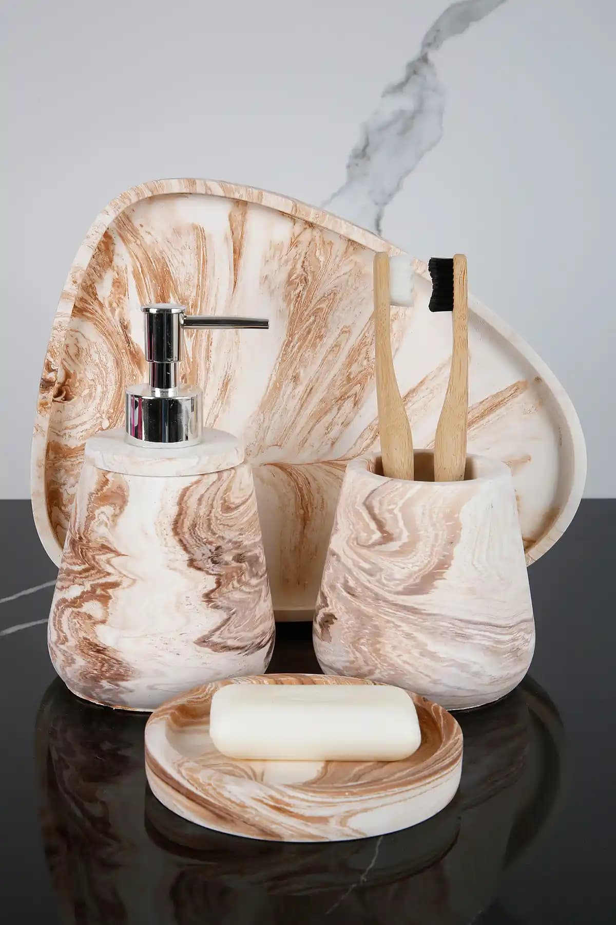 Betonmall 4 Parça Mermer Desenli Beton Banyo Seti ile Şık ve Dayanıklı Tasarım