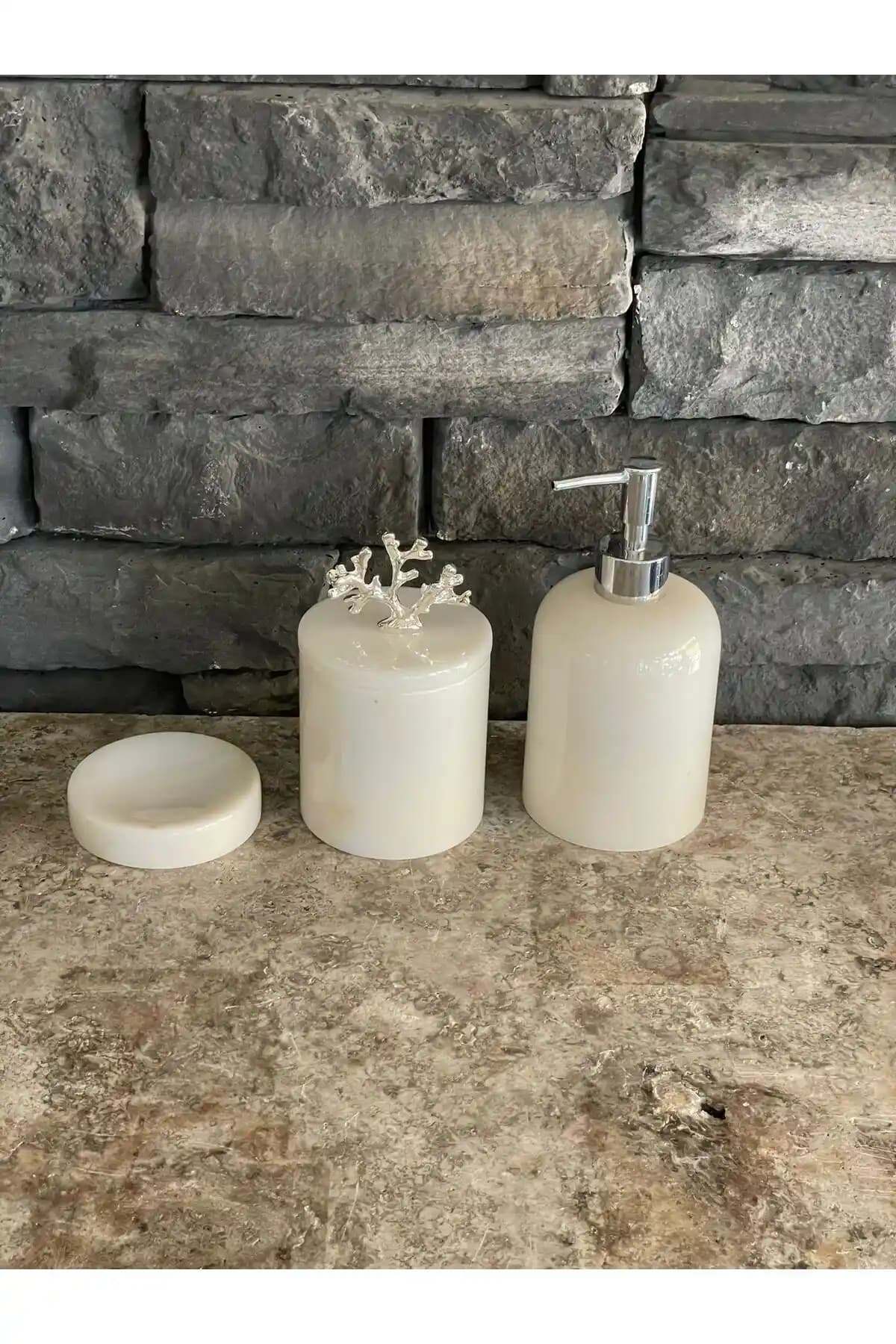 Genel Markalar 3'lü Beyaz Mermer Banyo Seti: Estetik ve Fonksiyonel Tasarım