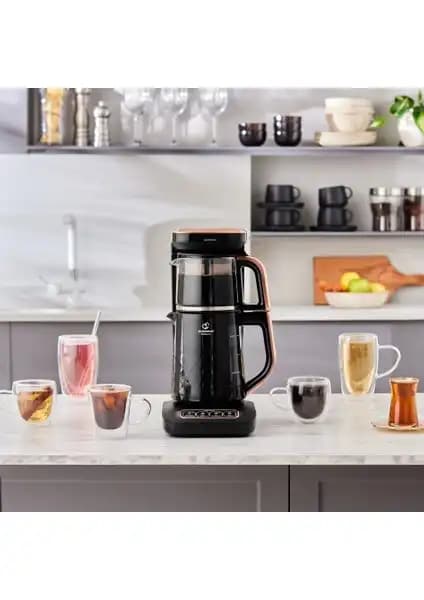 Karaca Robotea Pro ve Korkmaz A353 Çay ve Kahve Makinesi Karşılaştırması 1