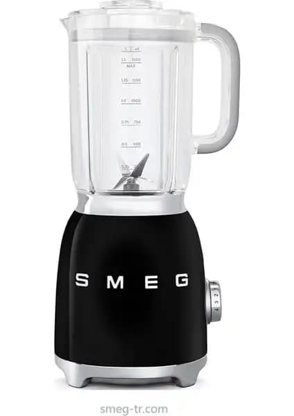 KitchenAid Artisan K400 ve Smeg Siyah Blender Karşılaştırması: Hangi Blender Daha Uygun 2