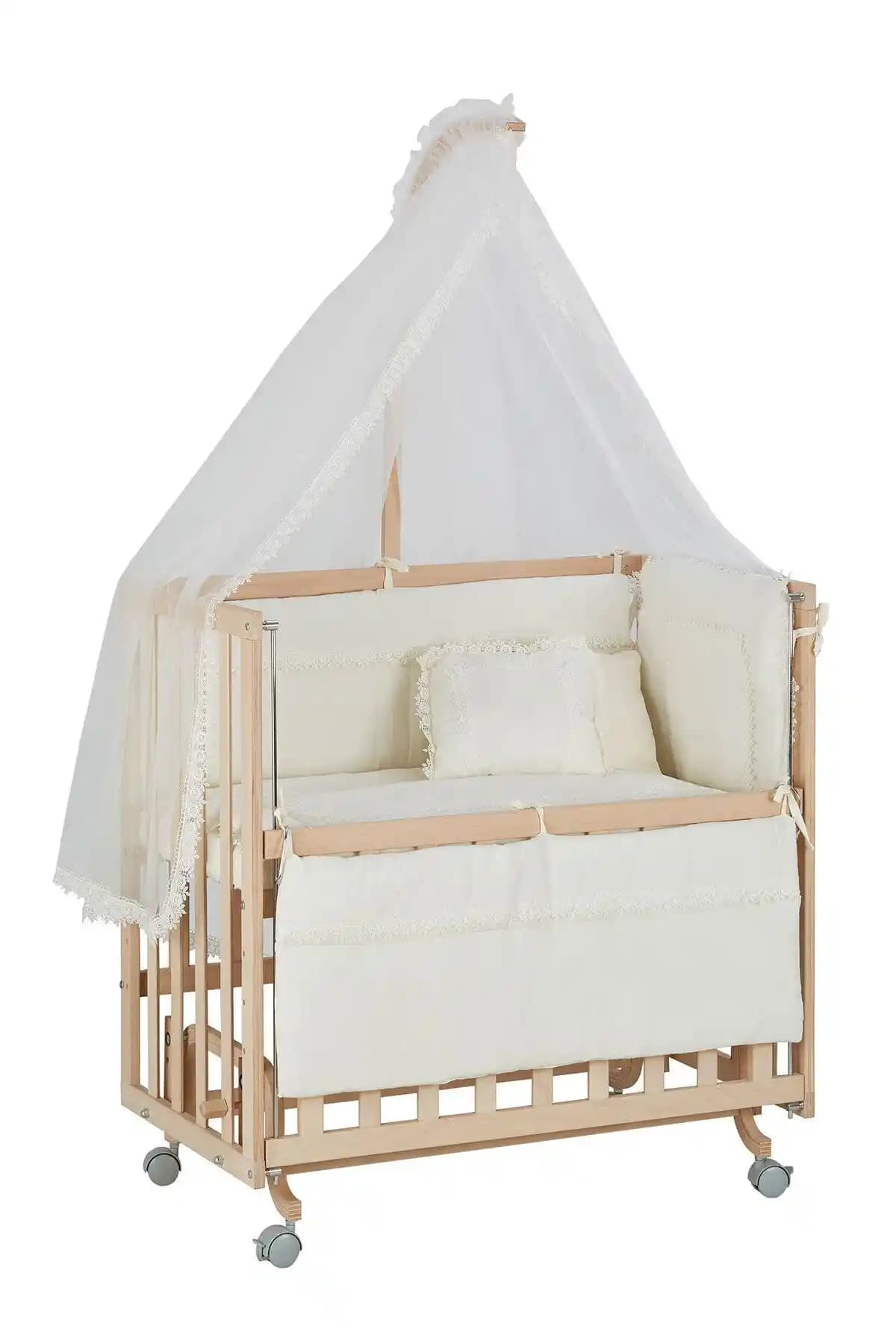 Babycom Anne Yanı Boyasız Beşik: Güvenli ve Sağlıklı Bebek Uyku Alanı